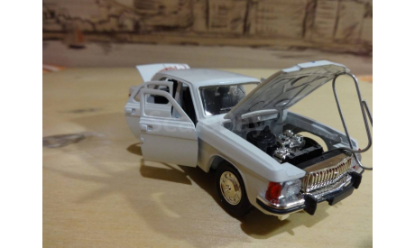 ГАЗ-3102 «Волга» С Рождеством, масштабная модель, Агат/Моссар/Тантал, 1:43, 1/43