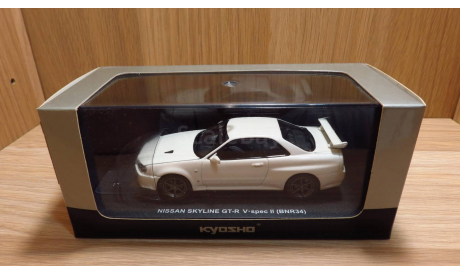 СКИДКА!!! Nissan Skyline GT-R (BNR34) V-spec II (White pearl) 1/43 Kyosho, масштабная модель, scale43