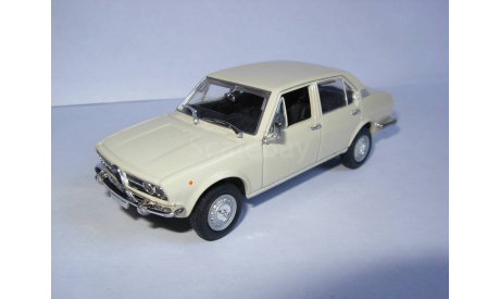 модель 1/43 Alfa Romeo Alfetta Norev металл, масштабная модель, scale43