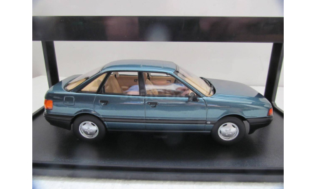 модель 1/18 Audi 80 B3 1989 Triple 9 металл 1:18, масштабная модель, scale18