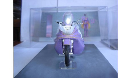 модель 1/24 мотоцикл Batgirl Bike Batman Classic TV Series металл 1:24, масштабная модель мотоцикла, scale24, IXO мотоциклы, Honda