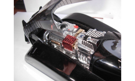 модель 1/18 Batmobile BMBV1 Comics 2000 Corgi металл 1:18 Batman, масштабная модель, scale18