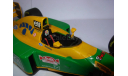 модель F1 Формула 1 1/18 Benetton Ford B193 1993 #6 R Patrese Minichamps/PMA металл 1:18, масштабная модель, scale18