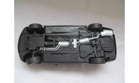 модель 1/18 BMW 328i E46 седан UT Models металл 1:18 чёрный металлик, масштабная модель, scale18