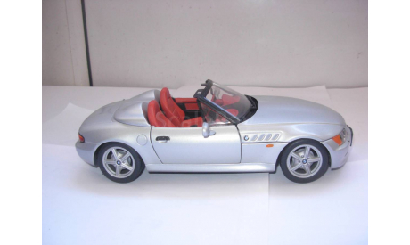 модель 1/18 BMW Z3 SPEEDSTER UT Models металл 1:18, масштабная модель, scale18