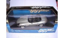 модель 1/18 BMW Z8 James Bond 007 The World Not Enough Auto Art металл 1:18, масштабная модель, scale18, Autoart