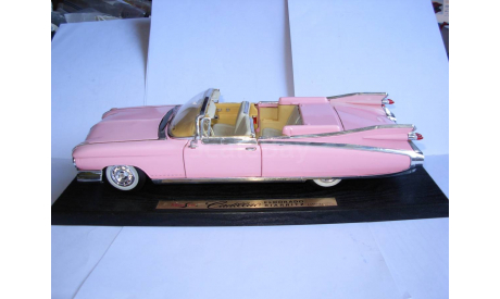 модель 1/18 Cadillac Eldorado Biarritz 1959 кабриолет Maisto металл, масштабная модель, scale18