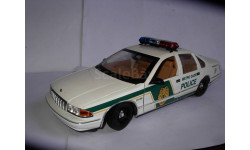 модель 1/18 полицейский Chevrolet Caprice Metro Dade Police Emergency 911 полиция UT Models 1:18 металл