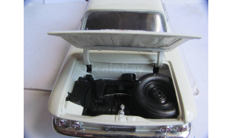 модель 1/18 Chevrolet Corvair Monza 1963 Sun Star металл 1:18, масштабная модель, scale18, Sunstar