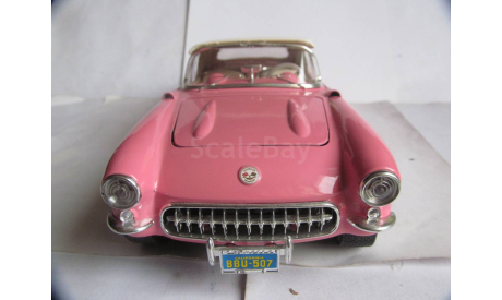 модель 1/18 Chevrolet Corvette 1957 Burago Italy металл 1:18, масштабная модель, BBurago, scale18