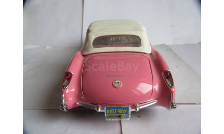 модель 1/18 Chevrolet Corvette 1957 Burago Italy металл 1:18, масштабная модель, BBurago, scale18