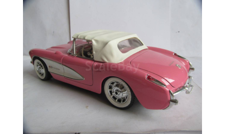 модель 1/18 Chevrolet Corvette 1957 Burago Italy металл 1:18, масштабная модель, BBurago, scale18