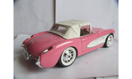 модель 1/18 Chevrolet Corvette 1957 Burago Italy металл 1:18, масштабная модель, BBurago, scale18