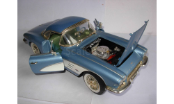 модель 1/18 Chevrolet Corvette 1961 Hard Top C1 ERTL металл 1:18