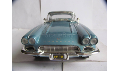 модель 1/18 Chevrolet Corvette 1961 Hard Top C1 ERTL металл 1:18, масштабная модель, scale18