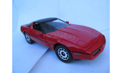 модель 1/18 Chevrolet Corvette 1984 ранний кузов -C4 ERTL металл 1:18