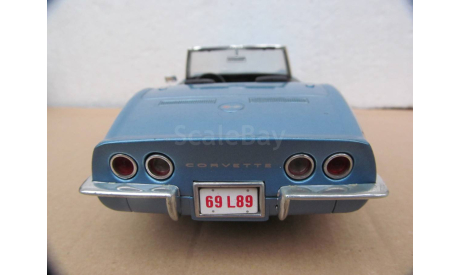 модель 1/18 Chevrolet Corvette C3 1969 Revell металл 1:18, масштабная модель, scale18