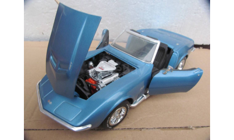 модель 1/18 Chevrolet Corvette C3 1969 Revell металл 1:18, масштабная модель, scale18