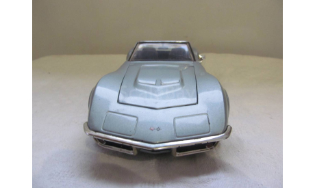 модель 1/18 Chevrolet Corvette C3 1969 Revell металл 1:18, масштабная модель, scale18