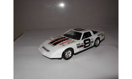 модель 1/25 гоночный Chevrolet Corvette C4 #8 Polistil Italy металл 1:25, масштабная модель, scale24