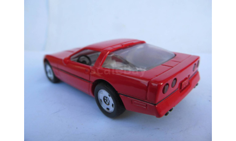 модель 1/43 Chevrolet Corvette C4 ERTL металл 1:43, масштабная модель, scale43, ERTL (Auto World)