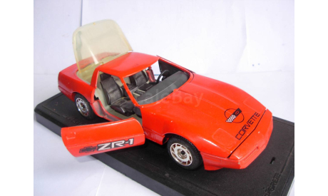 модель 1/24 Chevrolet Corvette C4 Majorette France металл 1:24, масштабная модель, scale43