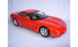 модель  1/24 Chevrolet Corvette C5 1987 Burago Italy металл 1:24