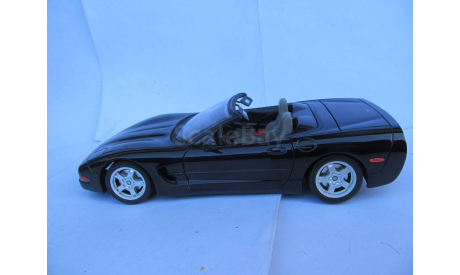 модель 1/18 Chevrolet Corvette C5 1997 Burago Italy металл 1:18, масштабная модель, BBurago, scale18