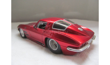 модель 1/24 Chevrolet Corvette Stingray 1963 Hot Rod Jada металл 1:24, масштабная модель, scale24