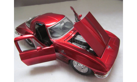 модель 1/24 Chevrolet Corvette Stingray 1963 Hot Rod Jada металл 1:24, масштабная модель, scale24