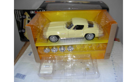 модель 1/18 Chevrolet Corvette Stingray 1965 Maisto металл 1:18, масштабная модель, scale18