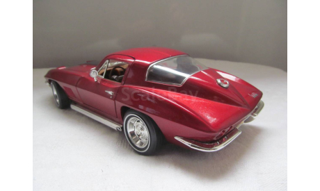 модель 1/18 Chevrolet Corvette Stingray 1967 ERTL металл 1:18, масштабная модель