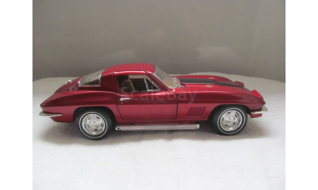 модель 1/18 Chevrolet Corvette Stingray 1967 ERTL металл 1:18, масштабная модель