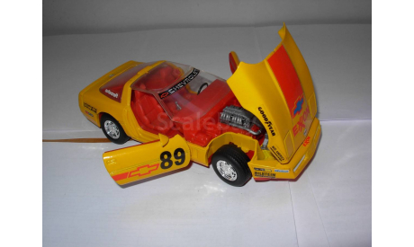 модель 1/24 гоночный Chevrolet Corvette ZR-1 C4 #89 Revell металл 1:24, масштабная модель, scale24, Revell (модели)