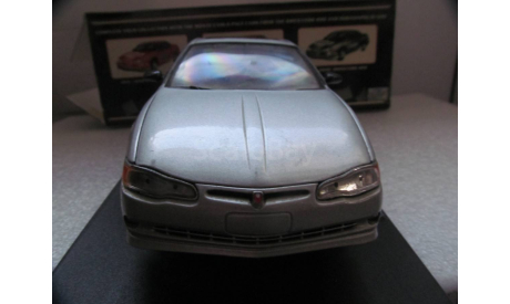 модель 1/18 Chevrolet MONTE CARLO 2000 SUN STAR металл 1:18, масштабная модель, Sunstar, scale18