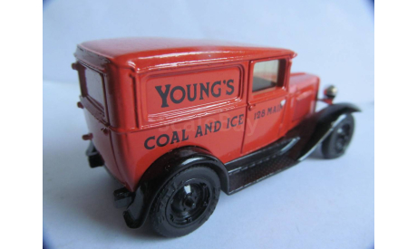модель 1/43 фургон Chevrolet panel van 1930 ERTL металл 1:43, масштабная модель, scale43