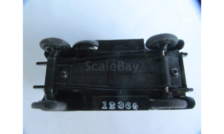 модель 1/43 фургон Chevrolet panel van 1930 ERTL металл 1:43, масштабная модель, scale43