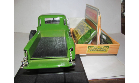 металл модель 1/18 Chevrolet Pick Up Golden Virginia 1953 Mira Spain + 2 tobacco England 1:18 пикап, масштабная модель, scale18
