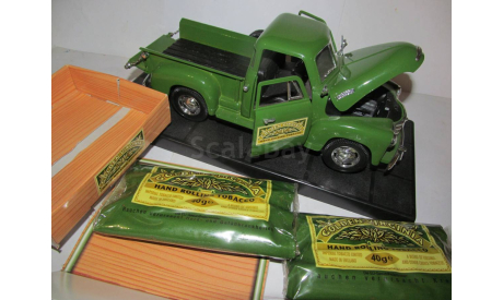 металл модель 1/18 Chevrolet Pick Up Golden Virginia 1953 Mira Spain + 2 tobacco England 1:18 пикап, масштабная модель, scale18