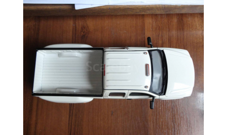 модель пикапа 1/18 Chevrolet Silverado 3500 Pick-up Anson металл, масштабная модель, 1:18