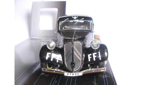 модель 1/18 Citroen TA CV 11b FFI 1944 WW2  с флагом Solido металл 1:18, масштабная модель, scale18, Citroën