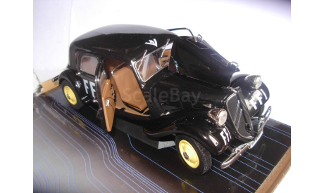 модель 1/18 Citroen TA CV 11b FFI 1944 WW2  с флагом Solido металл 1:18, масштабная модель, scale18, Citroën