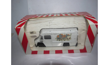 модель 1/43 фургон Commer NOCK Clown Models Zaugg Models World Circus Edition металл 1:43, масштабная модель, scale43