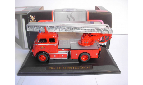 модель 1/43 пожарная лестница DAF A1600 Fire Engine 1962 Yatming Signature Series металл пожарный 1:43, масштабная модель, scale43, Yatming/ American Mint