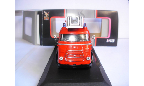 модель 1/43 пожарная лестница DAF A1600 Fire Engine 1962 Yatming Signature Series металл пожарный 1:43, масштабная модель, scale43, Yatming/ American Mint