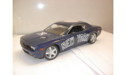 модель 1/18 Dodge Challenger New York Yankees Highway61 металл 1:18