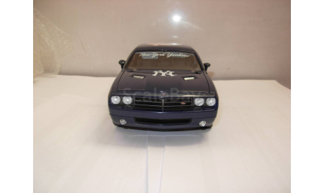 модель 1/18 Dodge Challenger New York Yankees Highway61 металл 1:18, масштабная модель, scale18, Highway 61