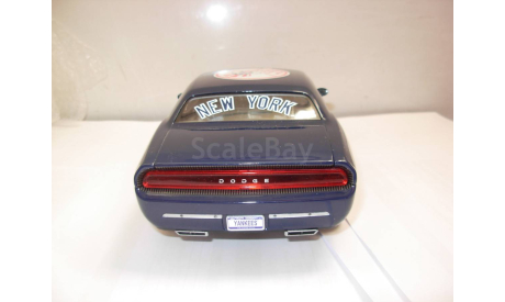 модель 1/18 Dodge Challenger New York Yankees Highway61 металл 1:18, масштабная модель, scale18, Highway 61