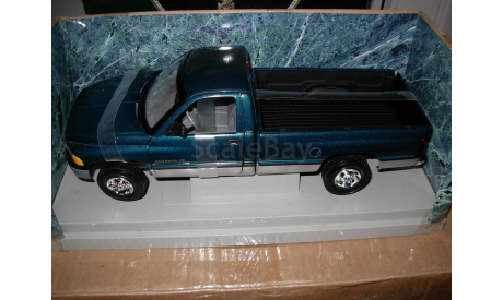 модель пикап США/USA 1/18 Dodge RAM 2500 SLT ERTL металл, масштабная модель, 1:18