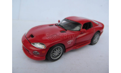 модель 1/43 Dodge Viper GTS Universal Hobbies UH металл 1:43